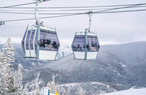 Winter Park Hotel | Modern Mountain Condo with Ski-In/Ski-Out Access & Pool