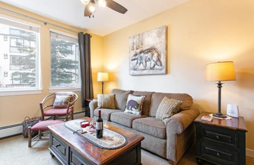 Winter Park Hotel | Modern Mountain Condo with Ski-In/Ski-Out Access & Pool