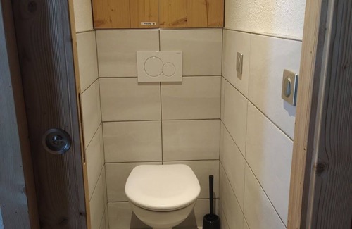 Valfrejus Apartment | Convenient Ski-in, Ski-out Ours Apartment in Valfréjus