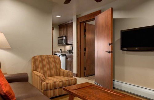Breckenridge Resort | Premier Ski-in/Ski-out Resort at Peak 7 Breckenridge