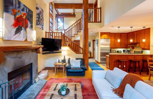 Nordic Estates House | Ultimate Ski Retreat with Mountain Views & Private Hot Tub