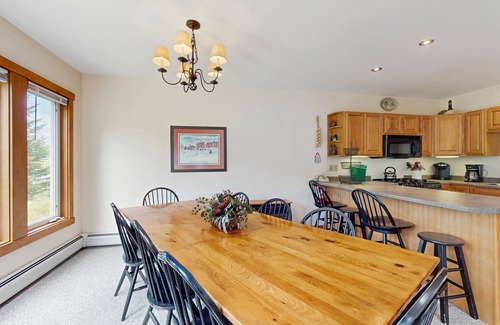 North Troy House | Inviting Ski-In/Ski-Out Townhome with Amazing Views & Amenities