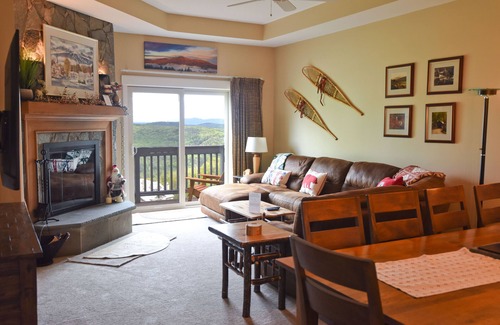Ludlow Condo | Unforgettable Ski-in/Ski-out Retreat at Solitude Village O 203