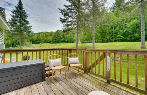 Londonderry Apartment | Ultimate Ski-In/Ski-Out Magic Mountain Condo with Deck