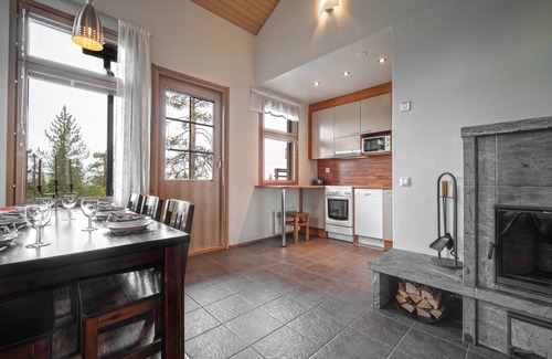 Rukatunturi Apartment | Pet-Friendly Retreat at Ski-Inn MastonAitio with Ocean Views