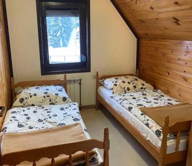 Kasidoli House | Guest Rated 10/10 Ski Kuća Boki - Family-Friendly Retreat