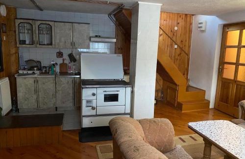 Kasidoli House | Guest Rated 10/10 Ski Kuća Boki - Family-Friendly Retreat