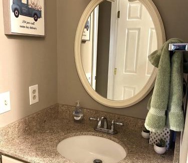 Hancock Apartment | Cozy 1BR Ski On Off Suite at Jiminy Peak, Sleeps 4