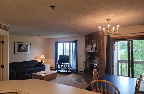 Stratton Mountain Condo | Convenient Ski On Ski Off Condo with Family-Friendly Amenities