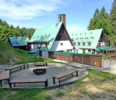 Stare Hamry Hotel | Relax at Ski Park Gruň: Pool, Spa & Family-Friendly Fun