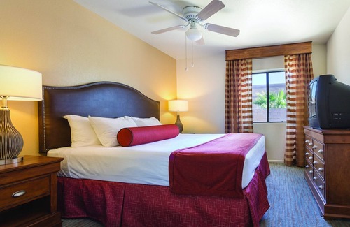 Lake Havasu City Resort | Adventure Awaits: Ski, Swim & Relax with Ocean Views!