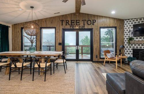 McGaheysville House | Experience Unmatched Slope Views with Hot Tub & Pool