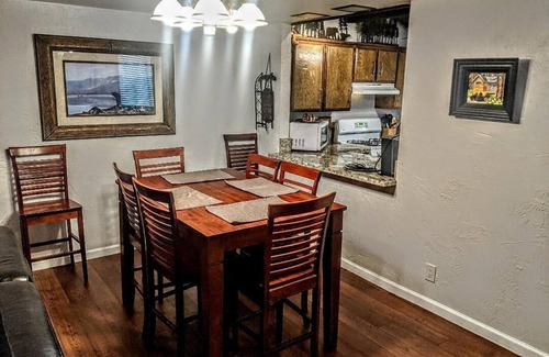 Big Bear Lake House | Top-Rated Townhouse with Spa and Pool Amenities