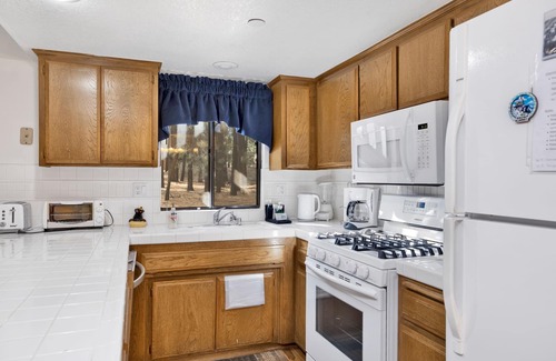 Summit Estates House | Experience Ski Time Getaway: Steps to Summit Lifts