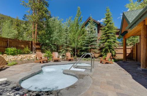 Keystone Villa | Ski Tip 8709 by Summit County Mountain Retreats