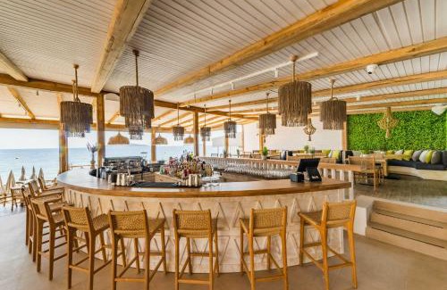 Skiathos Town Hotel | Oceanfront Bliss at Skiathos Thalassa with Exceptional Reviews
