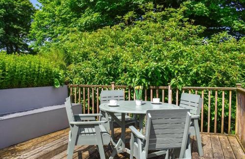 Trewassa House | Pet-Friendly Retreat at Skiber Spar for Family Adventures