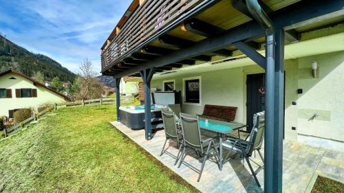 Murau Apartment | Scenic Skier's Lodge: Enjoy the Best View in Town!