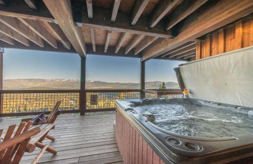 Truckee Villa | Experience the Skislope-Tahoe Villa: Pet-Friendly Retreat