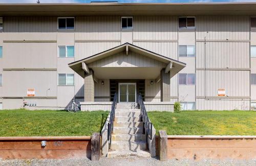Alyeska Apartment | Family-Friendly Skiview #103: Guest Rated 8.1/10