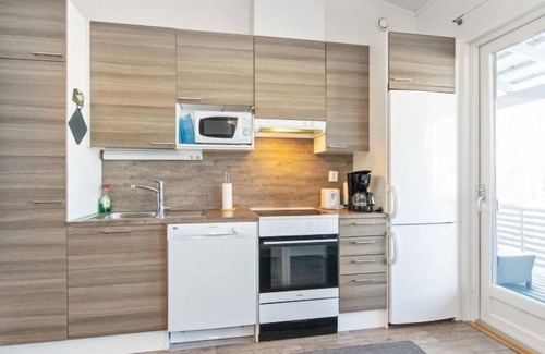 Kehys-Kainuu House | Charming Lake View Getaway at Skivillas 78 ukkohalla