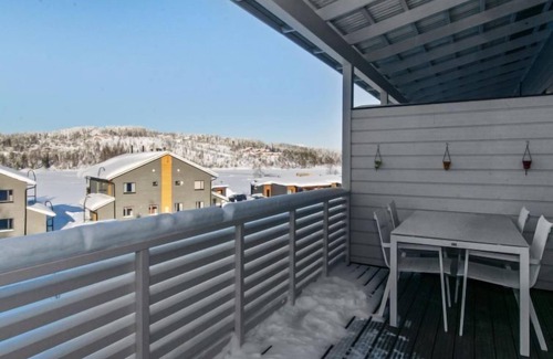 Kehys-Kainuu House | Charming Lake View Getaway at Skivillas 78 ukkohalla