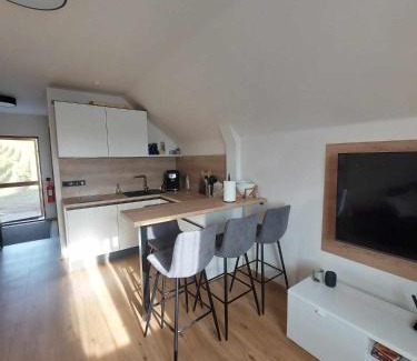 Popice Apartment | Family-Friendly Stay at Sklipek Popice with High Guest Ratings
