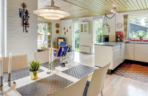 Vinderup House | Cozy Oceanfront Retreat "Skofte" near Inlet Getaway