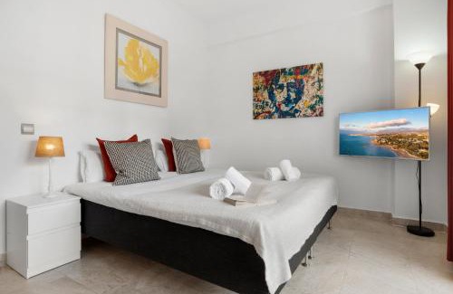 Marbella City Centre Apartment | Oceanfront Sea Promenade Apartment in Marbella