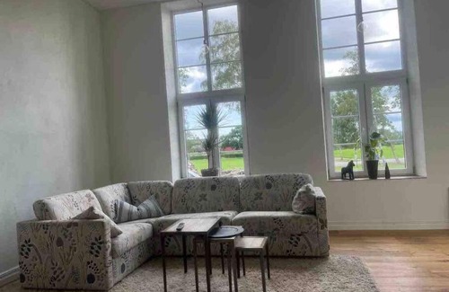 Lovestad Apartment | Inviting Skolan i Näsby Lägenhet D - Child-Friendly Stay
