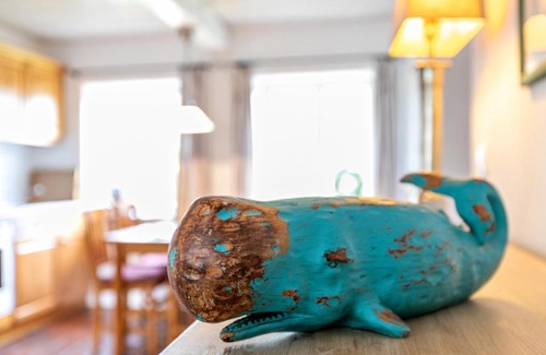 Alkersum House | Delightful Skriiwers Hüüs: Pet and Child Friendly Retreat