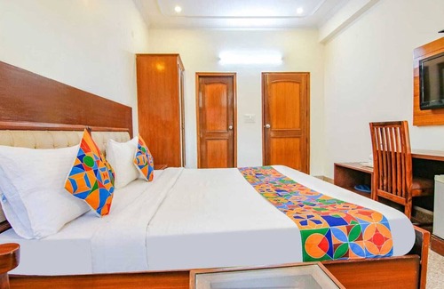 South City I House | Explore Family-Friendly Stays at SKS Excel Inn Today