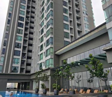 Central District Apartment | Relax at SKS Pavilion: 4-Star Oceanfront Retreat