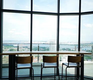 Central District Apartment | Relax at SKS Pavilion: 4-Star Oceanfront Retreat