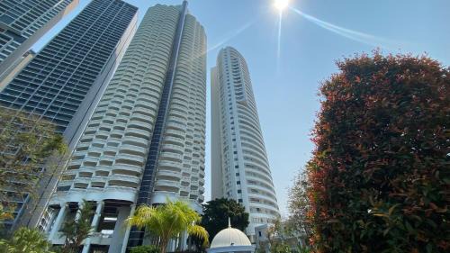 North Pattaya Apartment | Relax at Sky Beach: Oceanfront Retreat in Pattaya