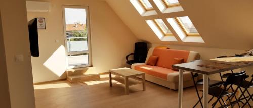 Ruse Center Apartment | Pet-Friendly Sky Blue Danube Apartment in Ruse - Rated 9.5