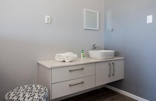 Kenton on Sea House | Ocean View Retreat at Sky Blue Guest House - Rated 9/10