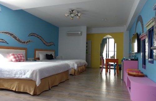 Sail Rock Beach House | Guest Rated 10/10 at Sky Blue Ocean B&B - Family Friendly!