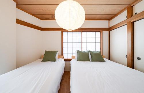 Higashiyotsugi Apartment | Convenient Stay in 東四つ木, Steps from the Sky Tree