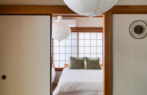 Higashiyotsugi Apartment | Convenient Stay in 東四つ木, Steps from the Sky Tree