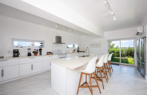 South Palmetto Point House | Sky Cove: 6 Bedroom Home with Pool and Pet-Friendly Perks