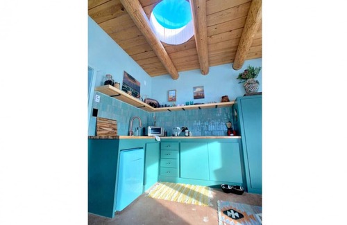 West Alameda Cabin | Unforgettable Stay at Studio Cielito, Rancho Los Sonadores