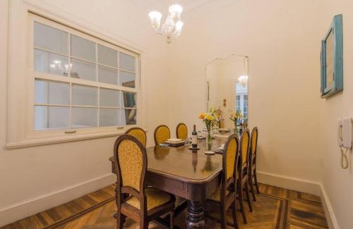 Ciudad Vieja Apartment | Sky Garden Sarandi: Art Nouveau Elegance with Pool & BBQ