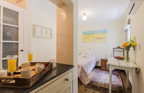 Ciudad Vieja Apartment | Sky Garden Sarandi: Pet-Friendly Pool & Barbecue Retreat