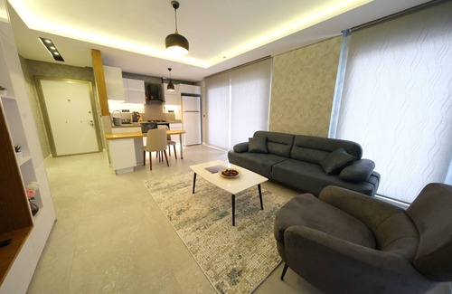 Cukurova Apartment | Sky Garden Suites: Pet-Friendly Retreat with Pool Access