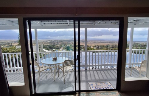 Waimea Apartment | Sky-High Luxury: Stunning Waimea Penthouse with Panoramic Views!