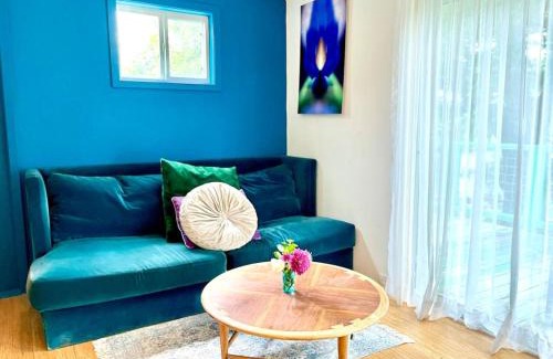 Chestnut House | Sky High Treehouse East Austin