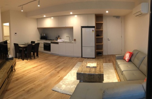 Doncaster House | Discover SKY IN Self Service Apartment in Doncaster