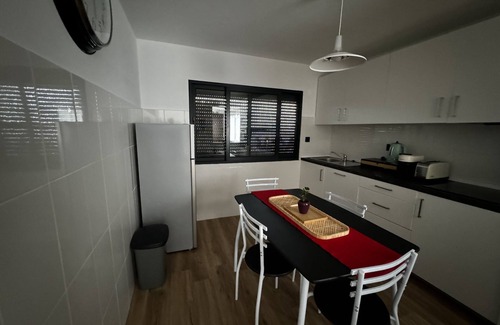 Calheta Villa | Experience Sky & Ocean Villa: 4-Star Comfort Awaits