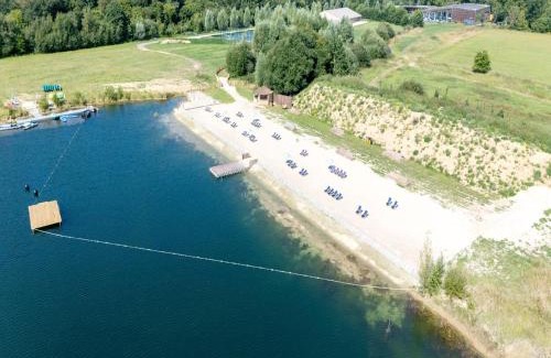 Maubray House | Sky Pad Lakeside Stay